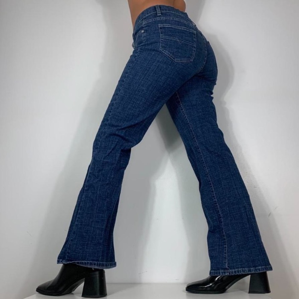 VINTAGE FLARED HIGH WAISTED FLARED JEANS